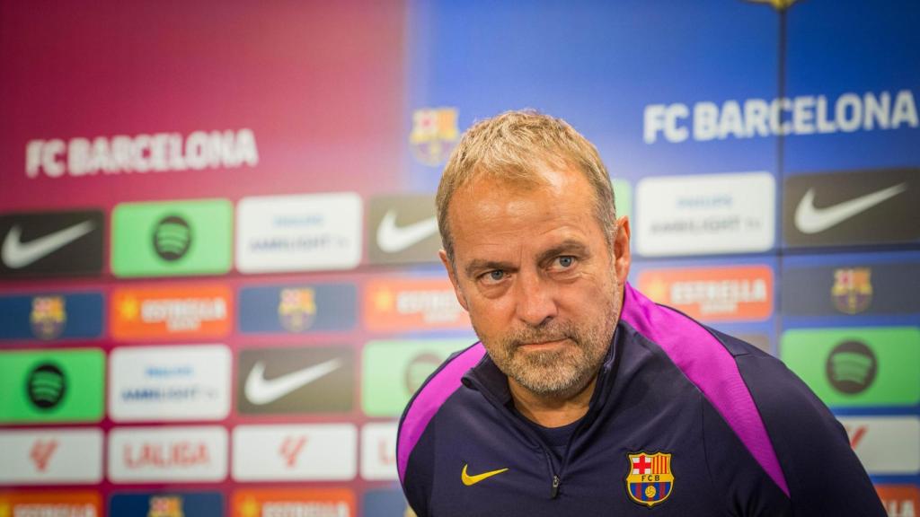 Hansi Flick atiende a la prensa antes del Sevilla-Barça