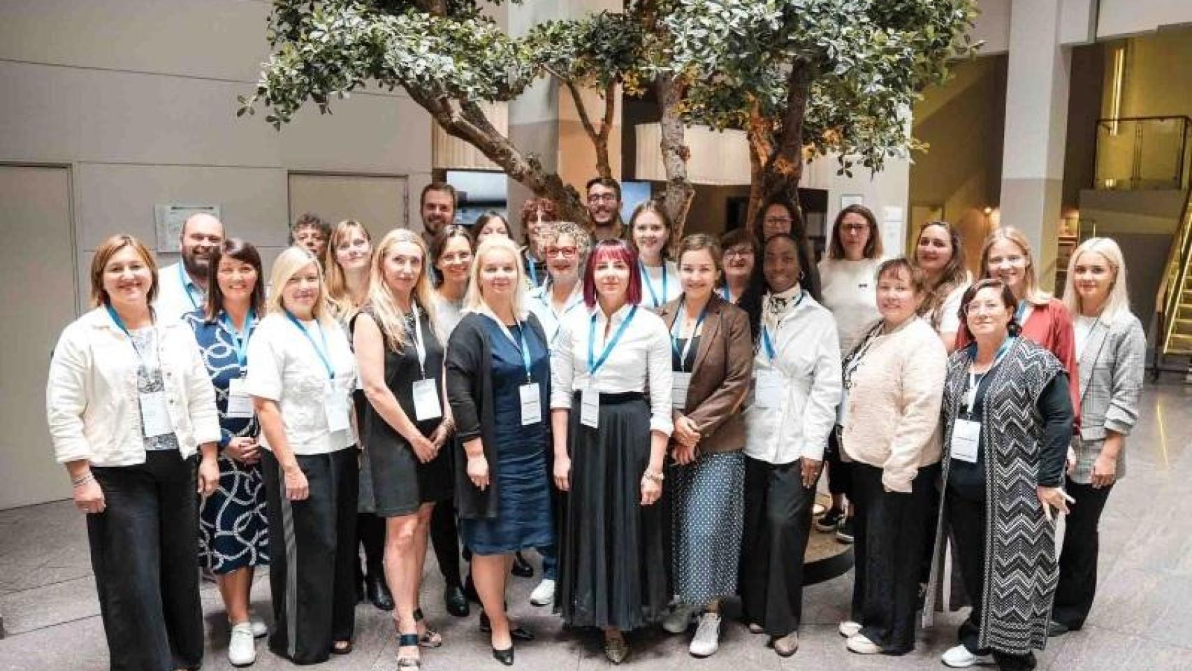 Miembros de la empresa social LaFACT