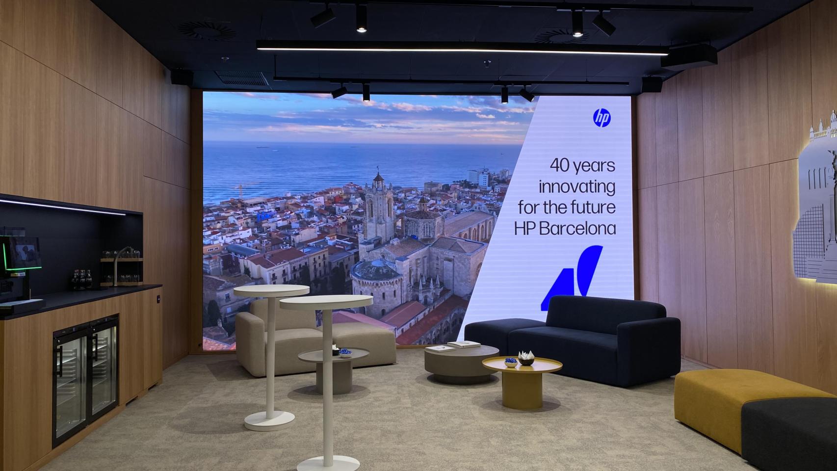 Acto de presentación del 'hub' de IA de HP en Sant Cugat con motivo del 40 aniversario de la multinacional en Cataluña