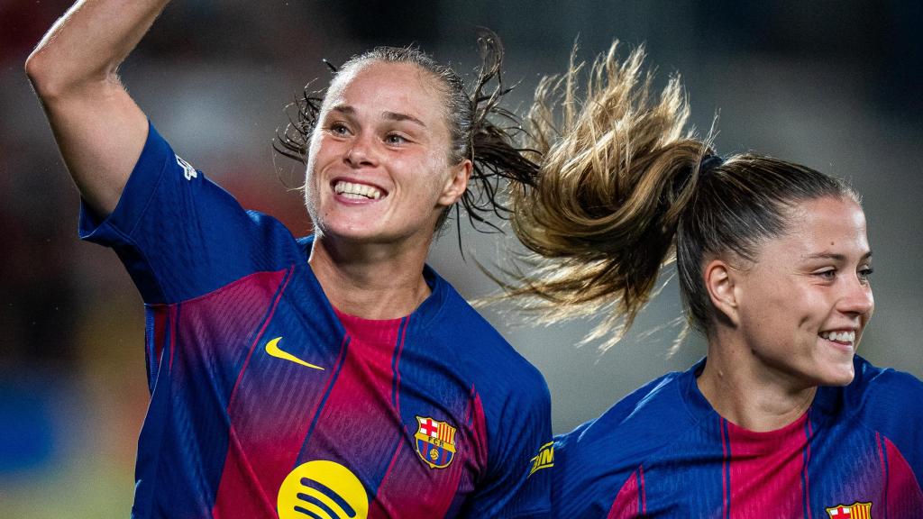 Ewa Pajor celebra el seu doblet al Barça Femení-Bayern de Munic amb Claudia Pina