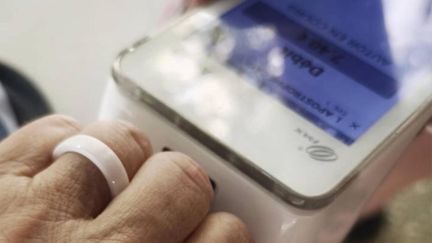 pago con un anillo Rikki