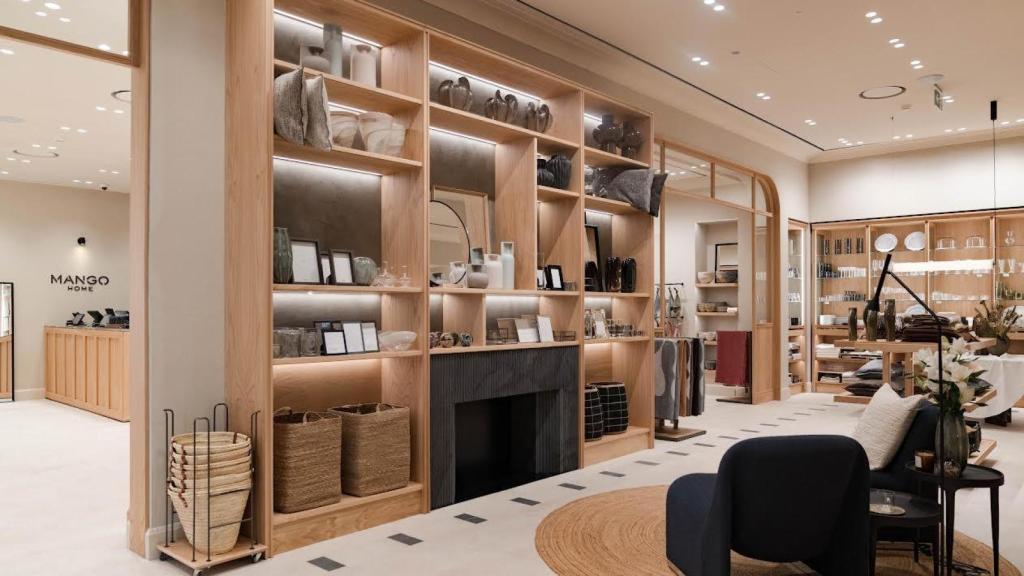 Interior de la Tienda Mango Home en Zaragoza