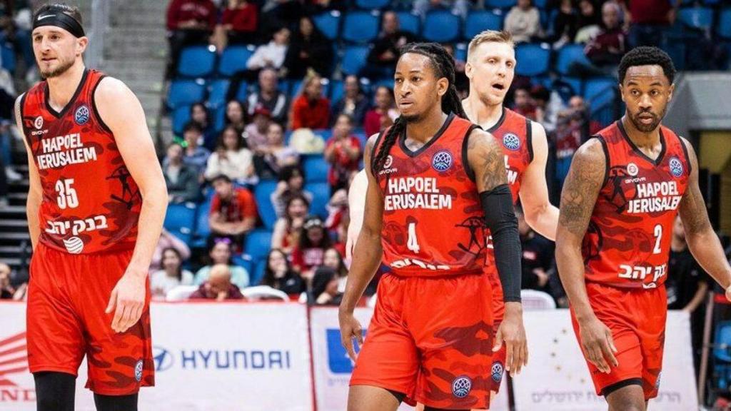 Jugadores del Hapoel de Jerusalén