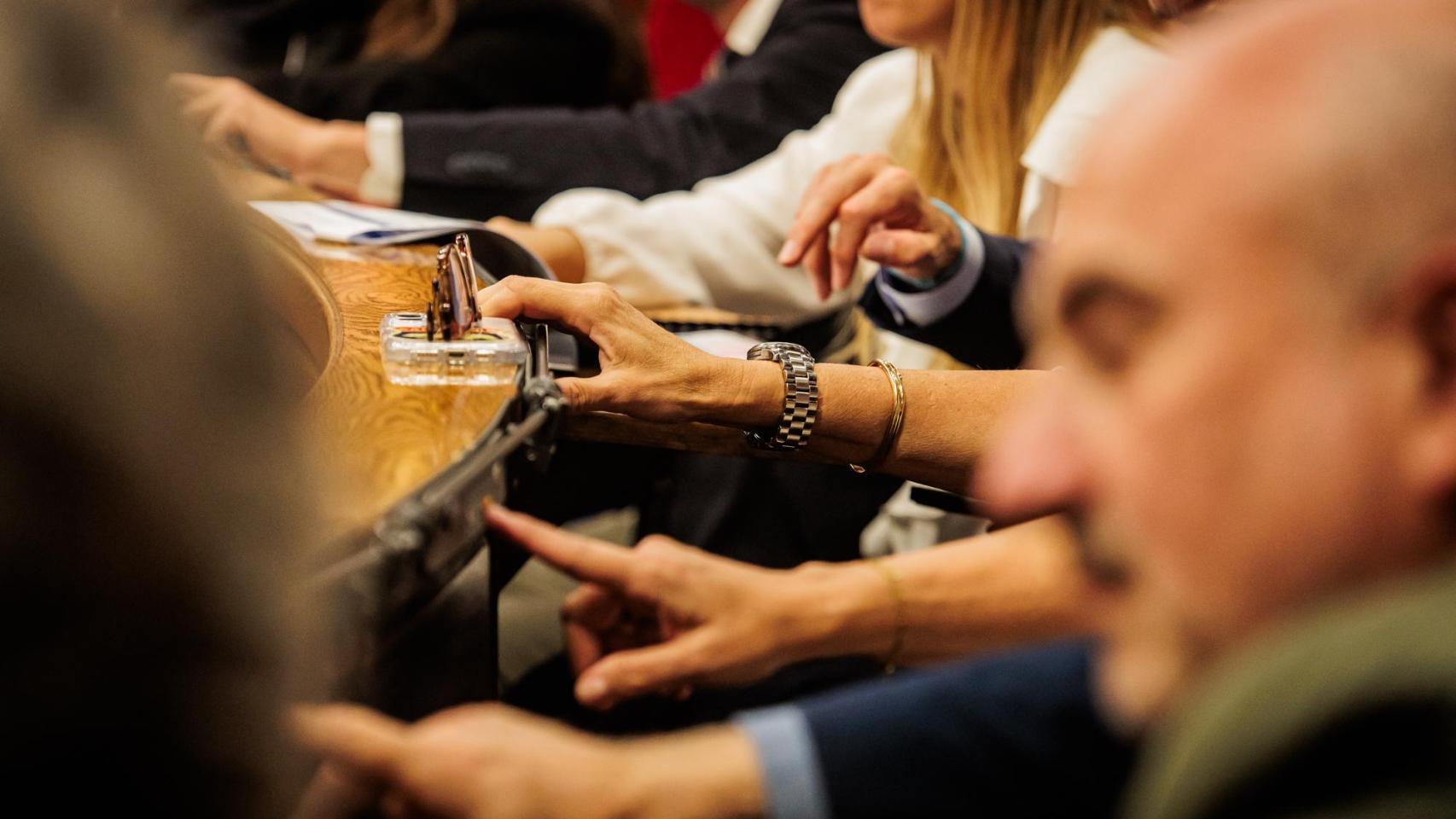 Diputados del Parlament votan las propuestas de resolución del Debate de Política General el 9 de octubre de 2025