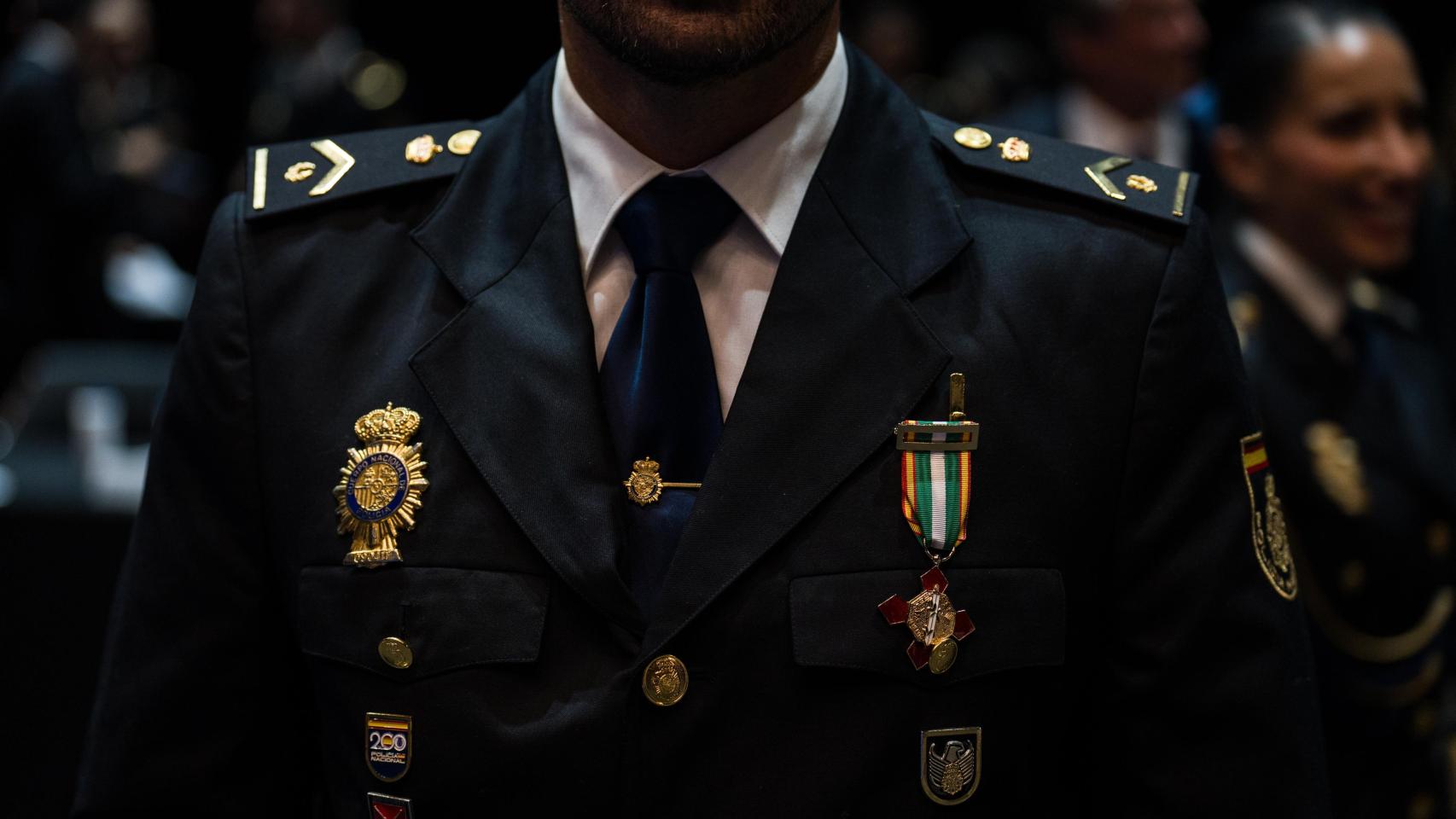 El subinspector de GOES, condecorado este jueves en el Día de la Policía 2025