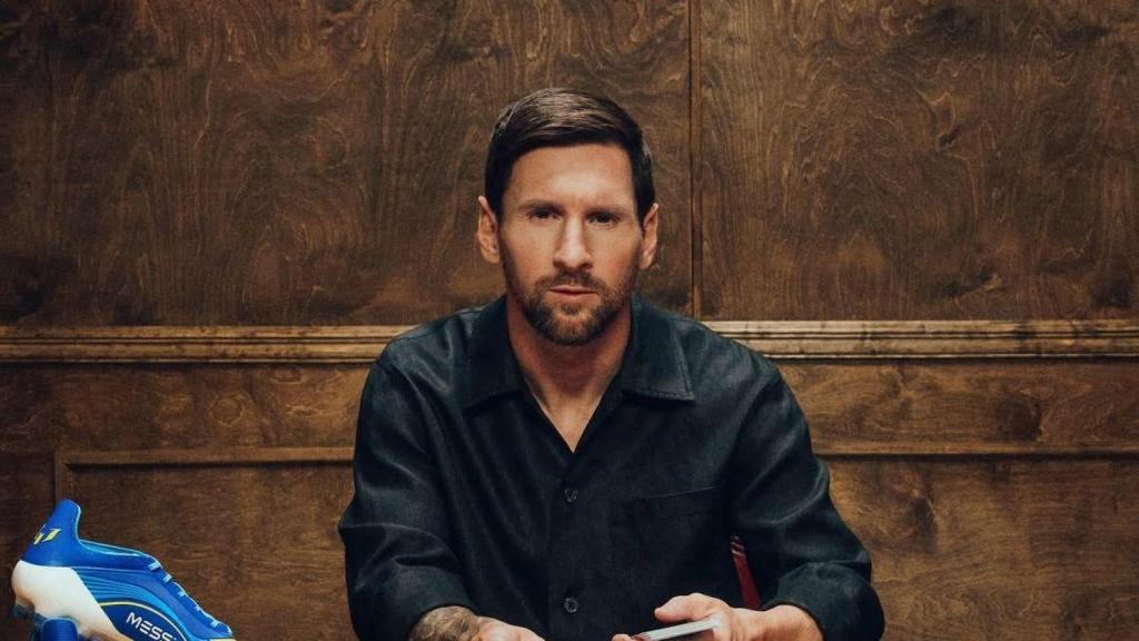 Leo Messi presenta sus botas 'Messi+10'