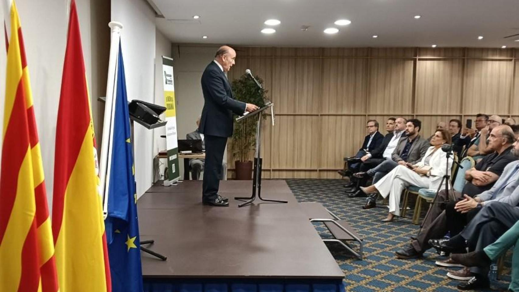 El coronel de la Guardia Civil Diego Pérez de los Cobos, durante el discurso de recepción del Premio por la Tolerancia en Barcelona