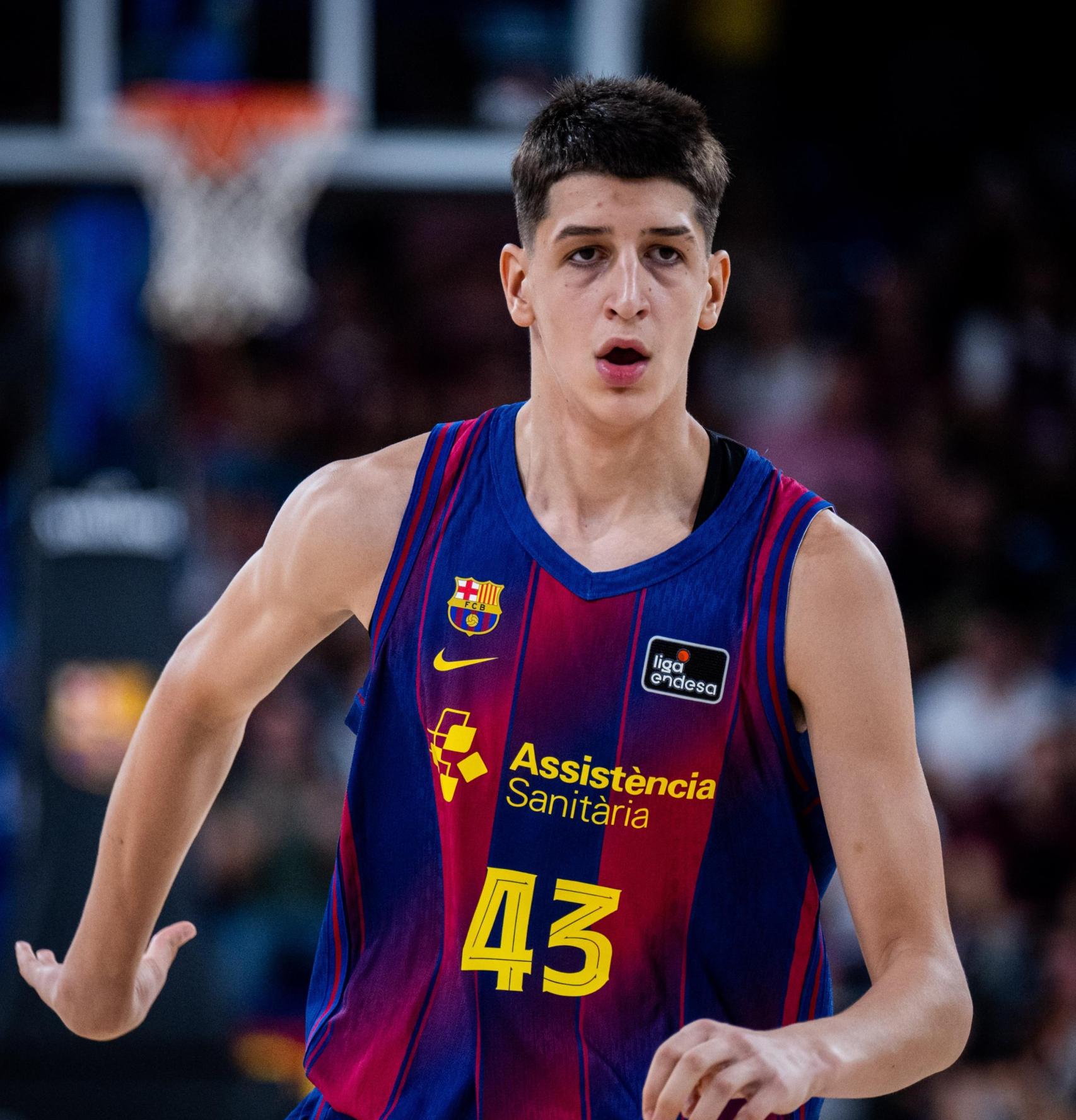 Nikola Kusturica debuta amb el Barça de bàsquet a l'ACB amb 16 anys
