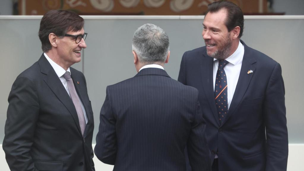 Illa, junto a Grande-Marlaska y Puente, en la Fiesta Nacional