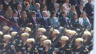 Salvador Illa, en el palco de autoridades del desfile militar del 12 de octubre en Madrid