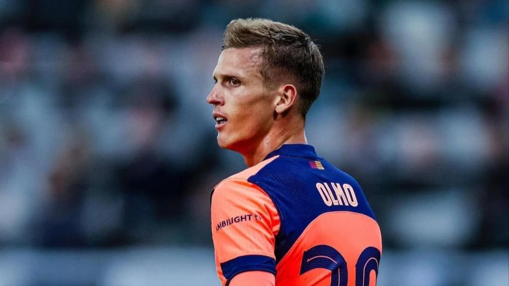 Dani Olmo durante el Newcastle-Barça