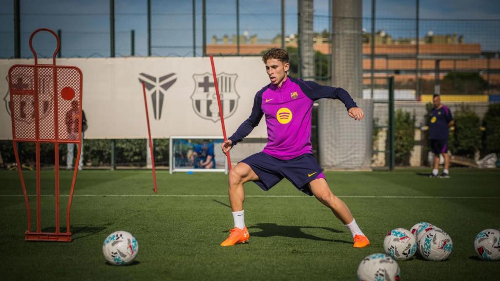 Fermín López se entrena en las instalaciones del Barça durante el parón de selecciones