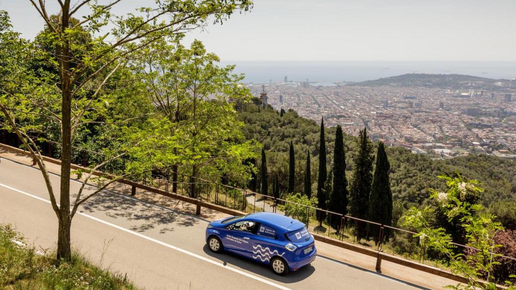 Uno de los 180 vehículos eléctricos de la flota de Aigües de Barcelona