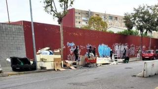 Exterior del okupado B9 en Badalona