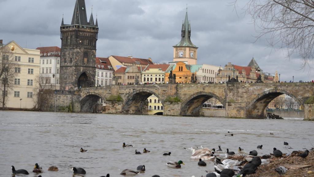 El puente de Carlos, en Praga