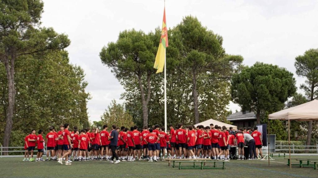 Participantes en el reto de relevos de 60 km del Colegio Retamar