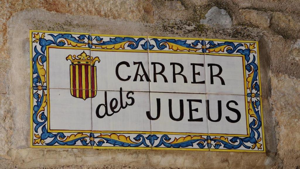 Carrer dels Jueus(Sarra)