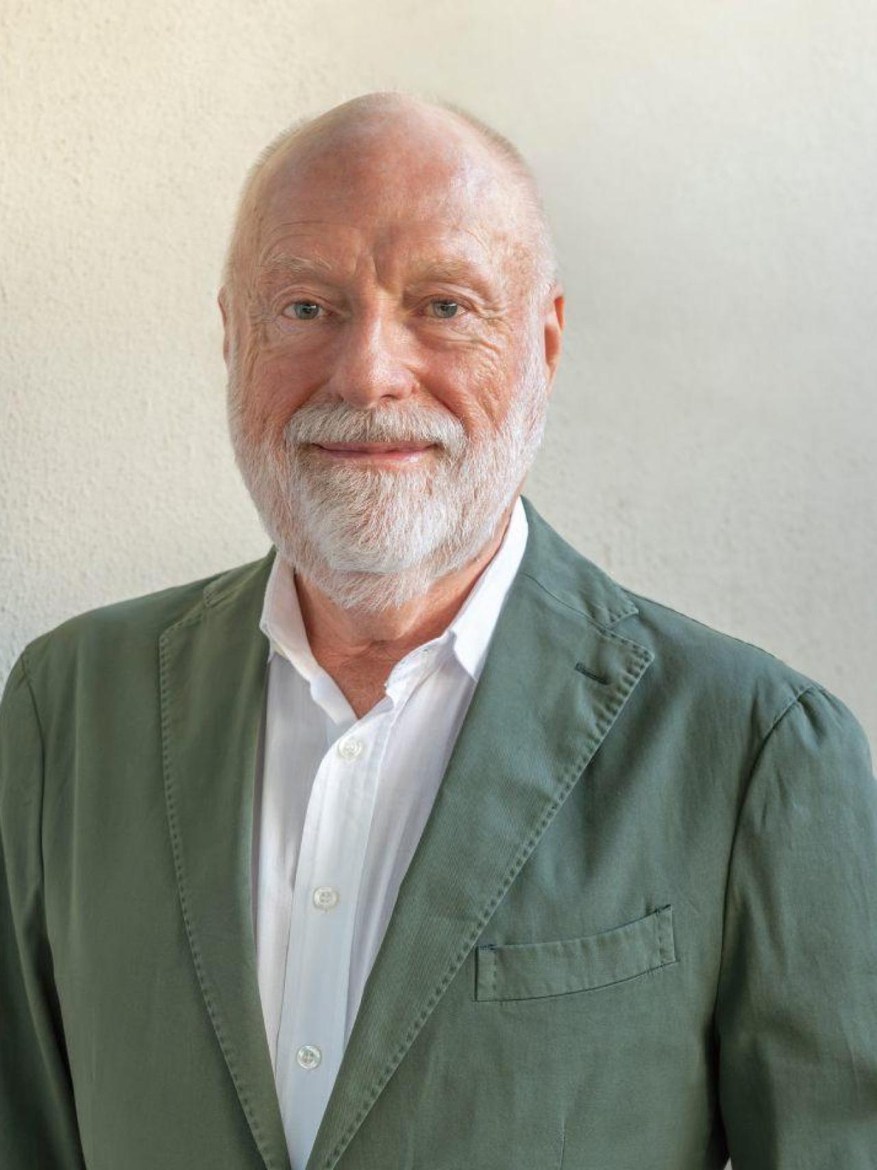 El escritor y coleccionista Han Nefkens