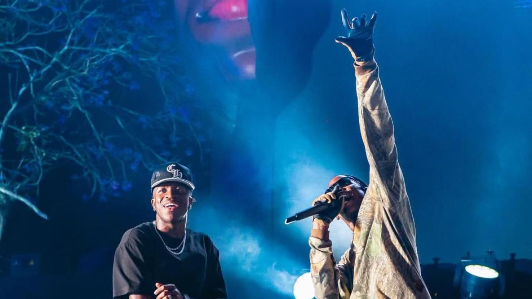 Vinicius Jr, en su fiesta de cumpleaños, junto al rapero Travis Scott