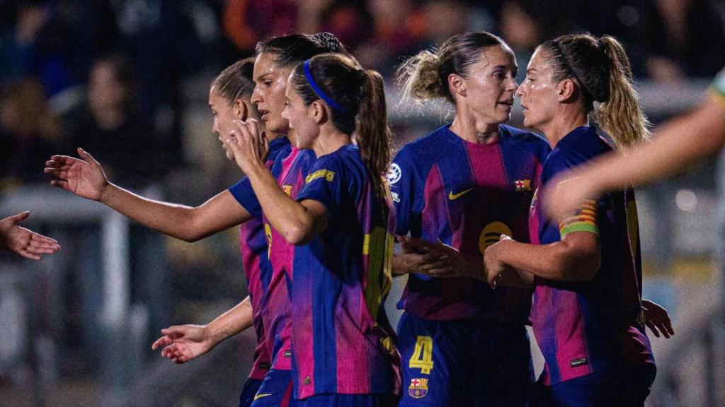 Las jugadoras del Barça Femenino celebran un gol contra la Roma
