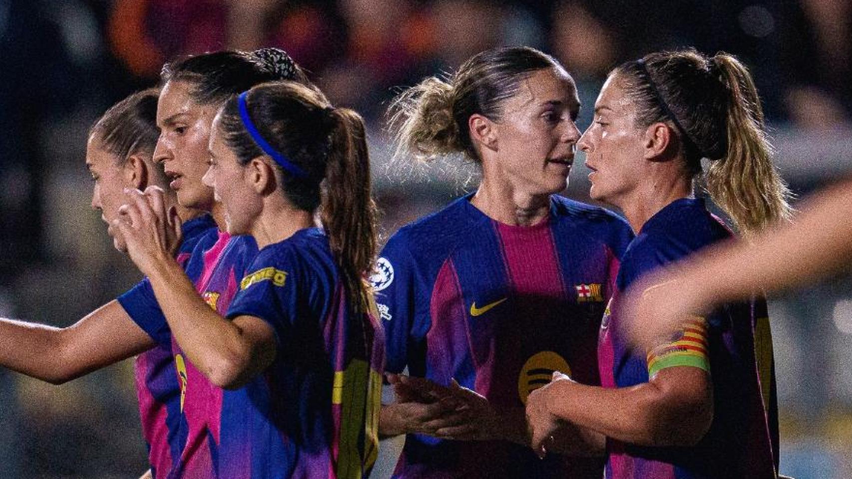 Las jugadoras del Barça Femenino celebran un gol contra la Roma