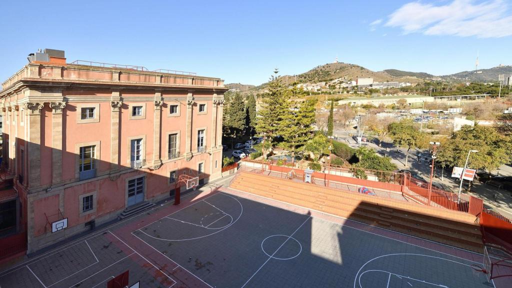 Pati del Col·legi Josep Obrer