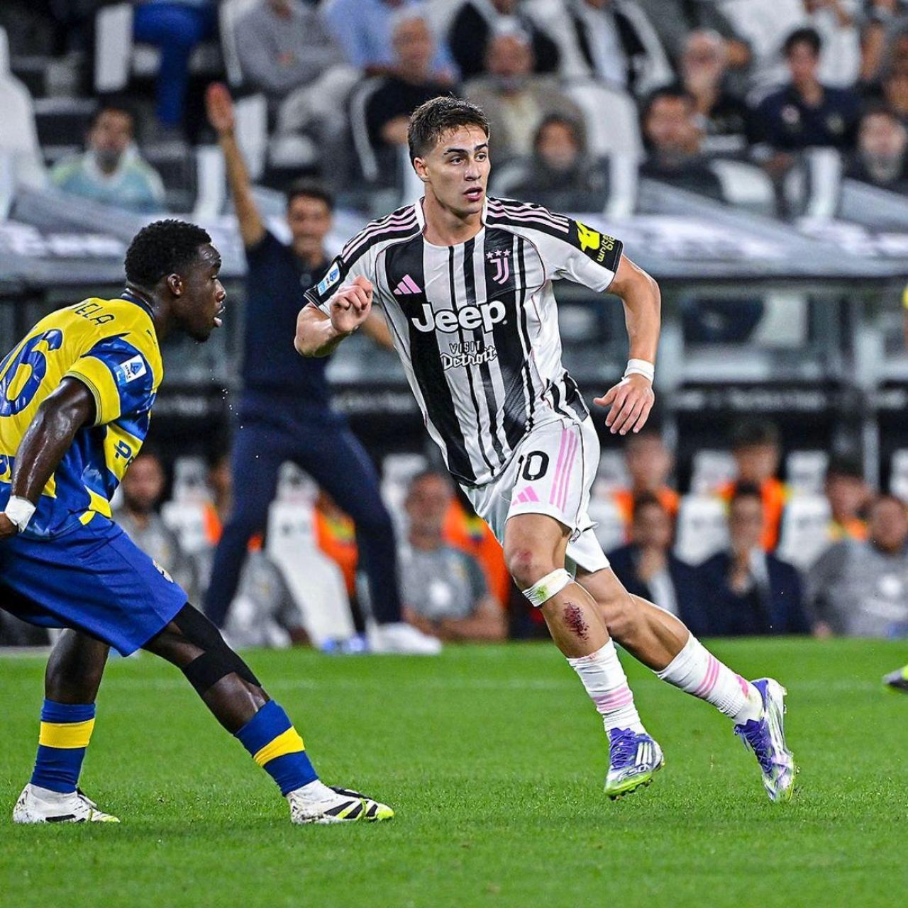 Kenan Yildiz con la Juventus