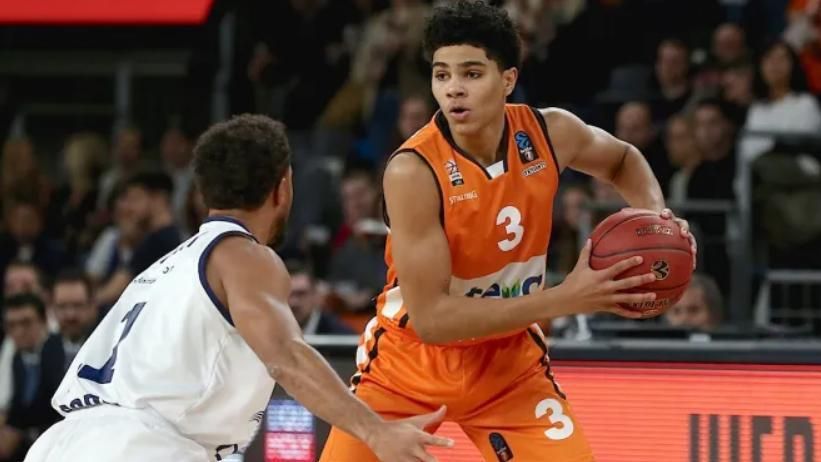Killian Hayes, durant la seva etapa a l'Ulm alemany, abans del seu desembarcament a la NBA