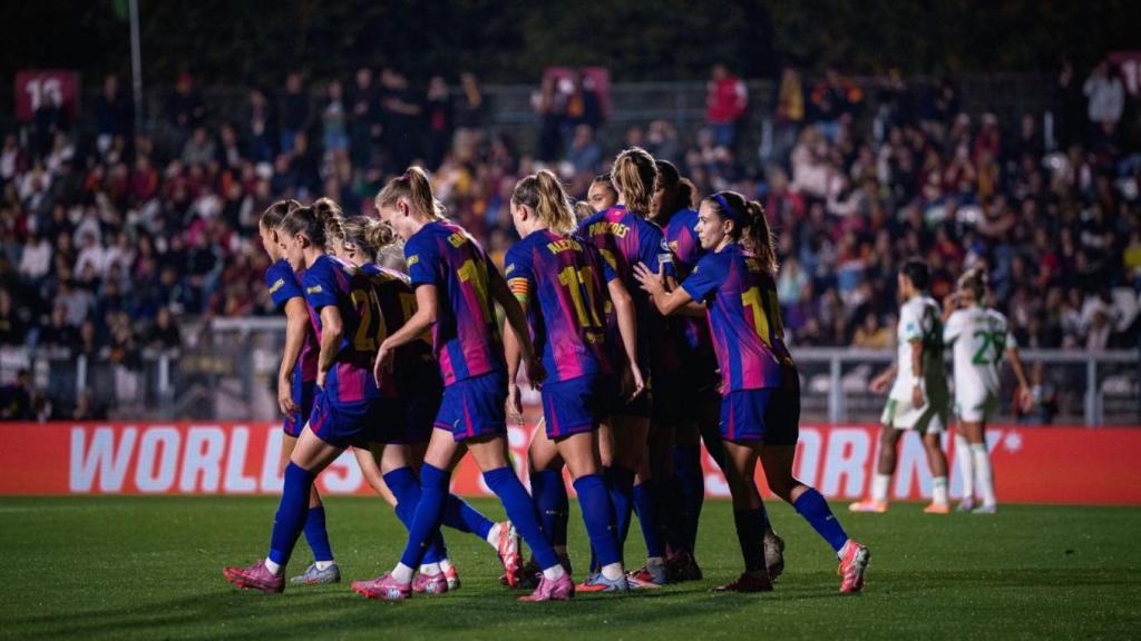 Las jugadoras del Barça Femenino celebran un gol contra la Roma en la Champions League