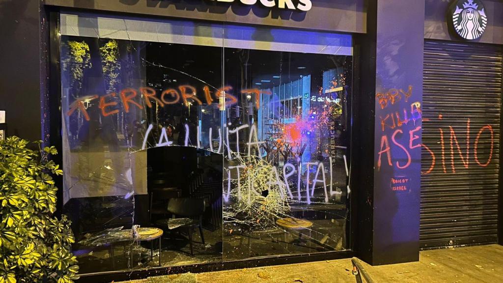 El Starbucks de la avenida Diagonal, tras las protestas propalestinas