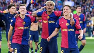 Gavi, Lamine YAmal y Fermín / X