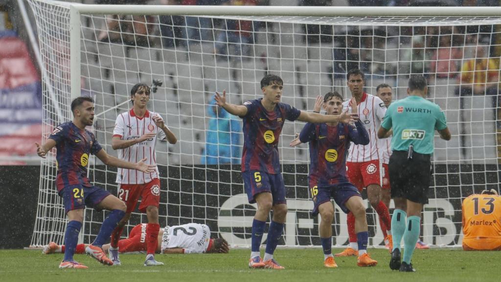 Gil Manzano anula un gol a Pau Cubarsí en el Barça-Girona