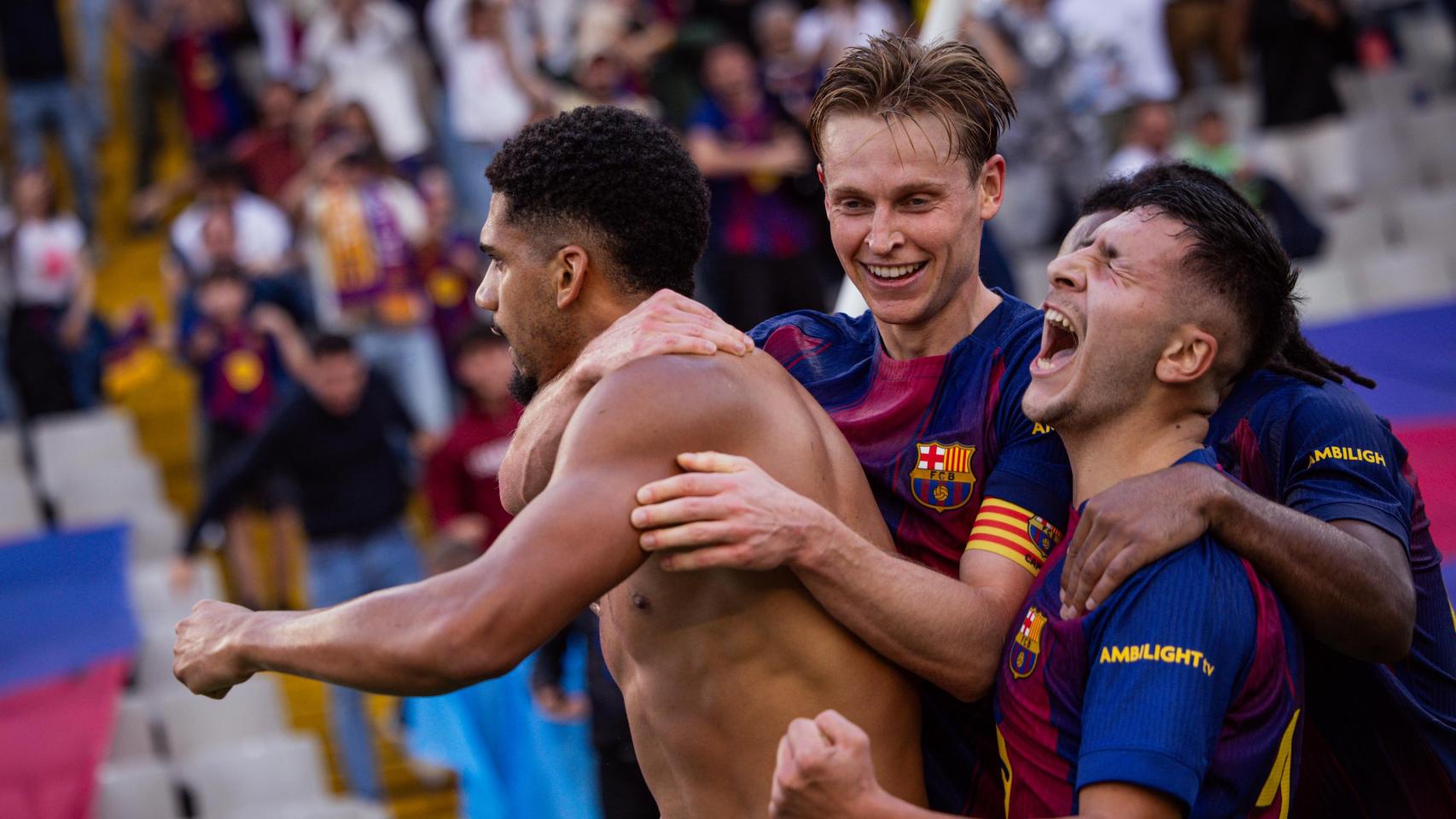 Ronald Araujo celebra su gol en el derbi Barça-Girona