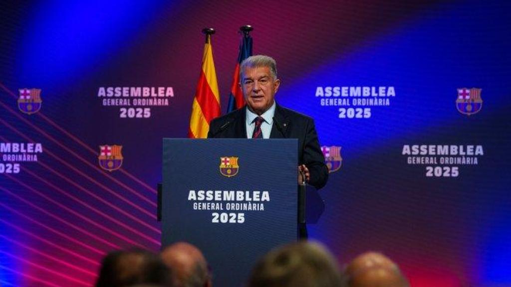 Laporta se dirige a los socios compromisarios