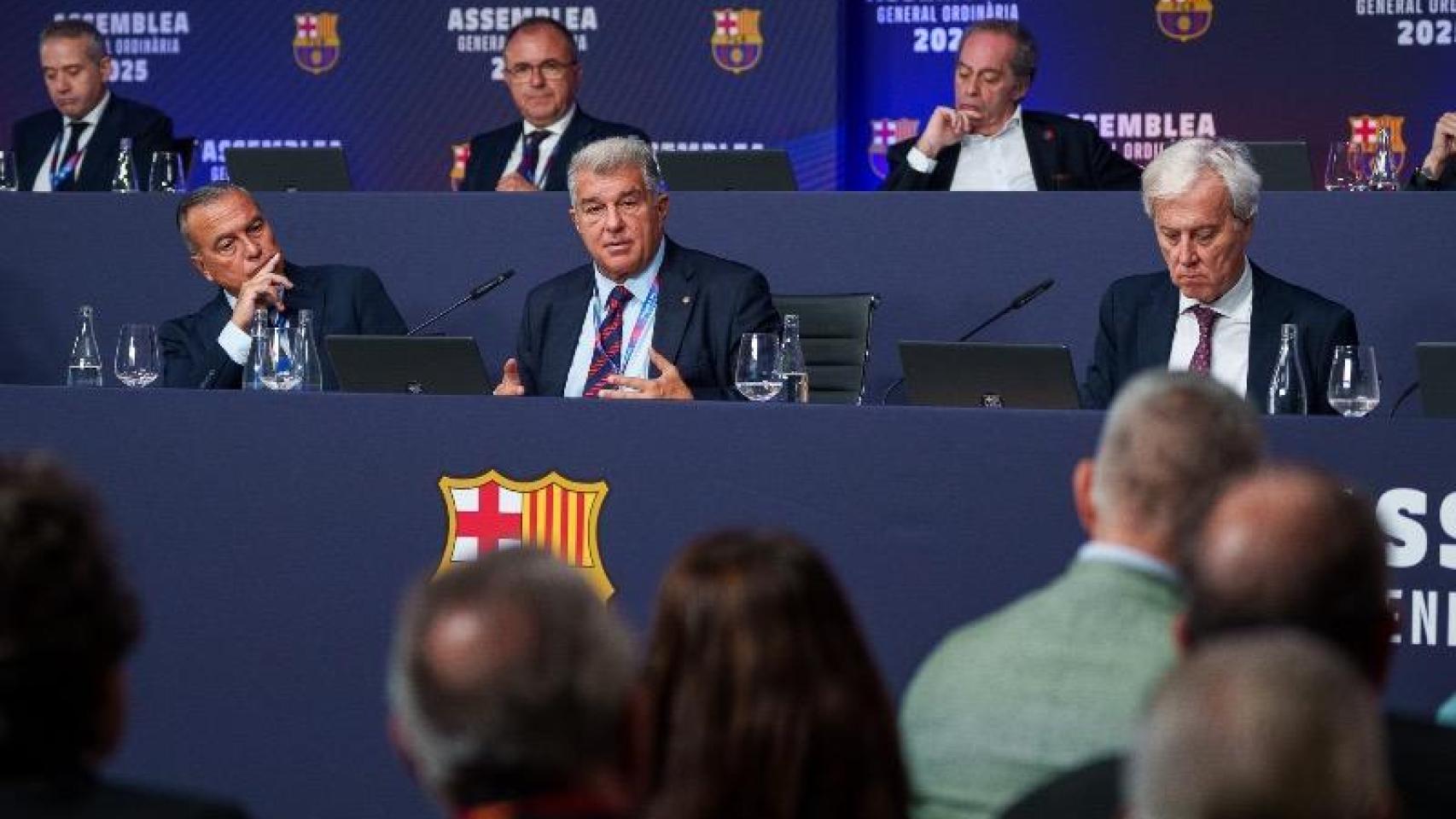 Panorámica de la asamblea de compromisarios