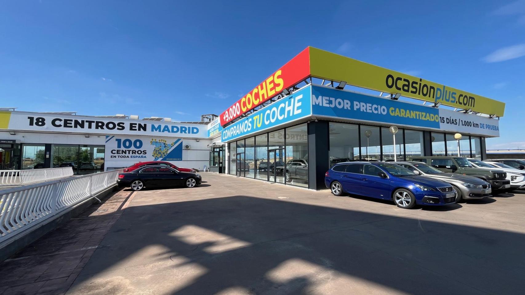 Centro concesionario de coches