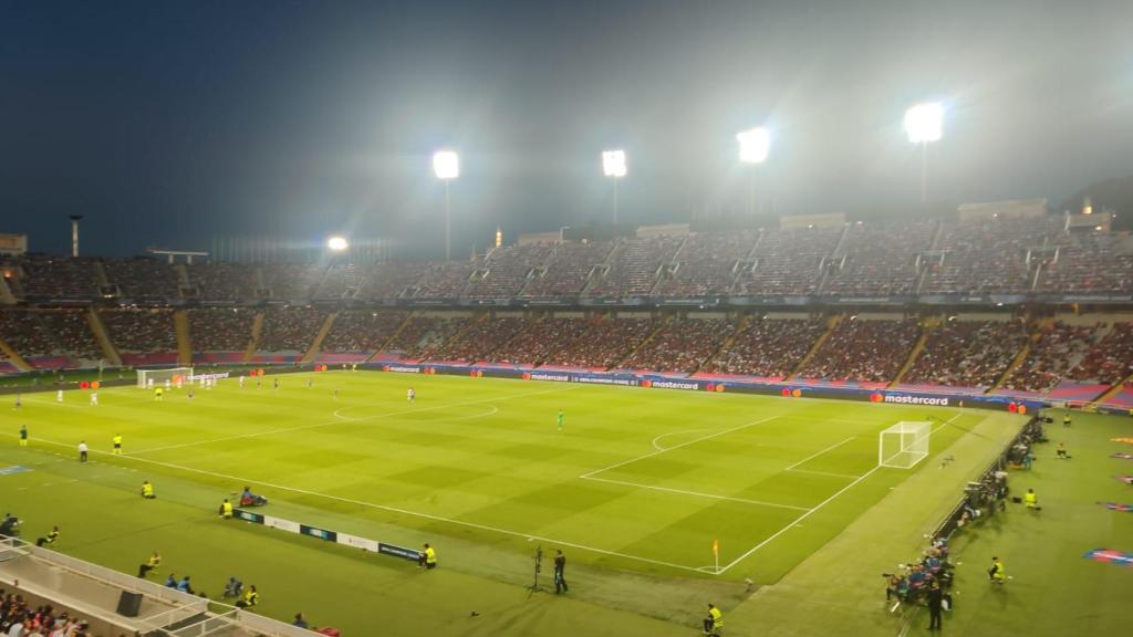 El Lluís Companys, casi lleno en el Barça-Olympiacos