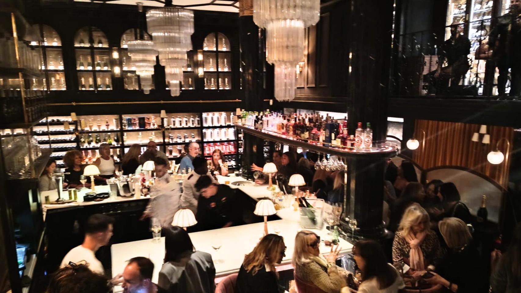 Interior del 'Mery' en la plaza Francesc Macià de Barcelona