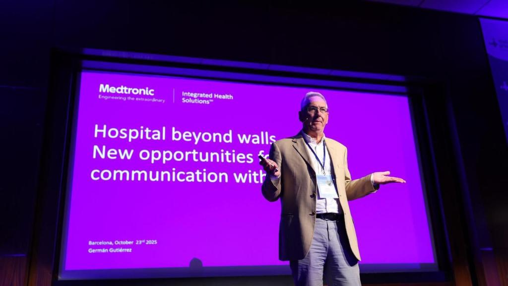 Germán Gutiérrez, director en Medtronic Iberica durante su ponencia en el International Congress on Health Communication, en el Hospital Vall d'Hebron