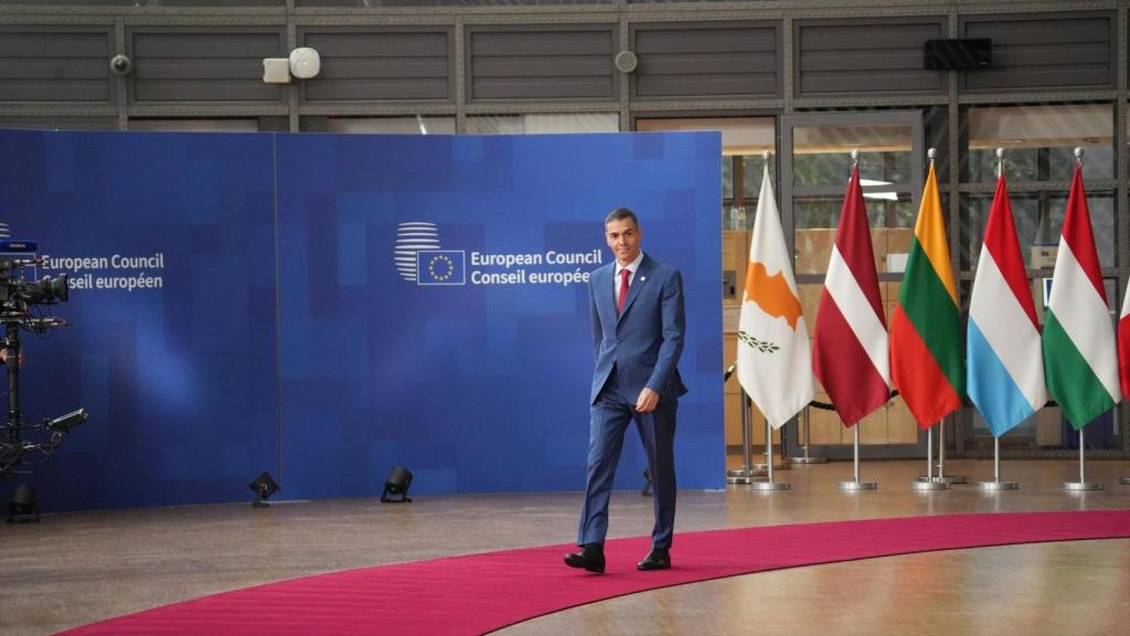 El presidente del Gobierno, Pedro Sánchez, a su llegada a la reunión del Consejo Europeo, a 23 de octubre de 2025, en Bruselas (Bélgica)