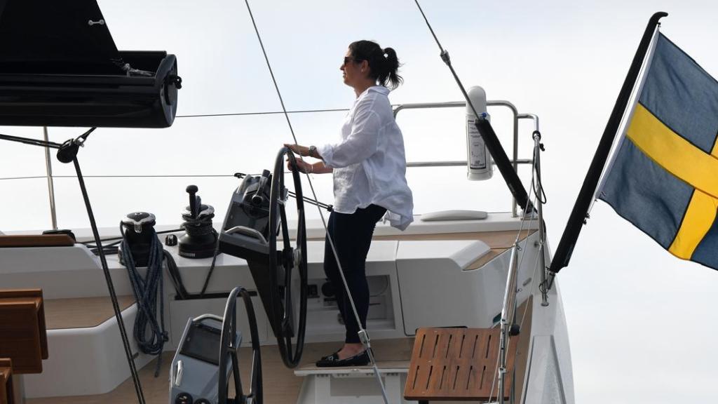 Ariadna Pons, primera española en recoger el premio European Yacht of the Year 2024