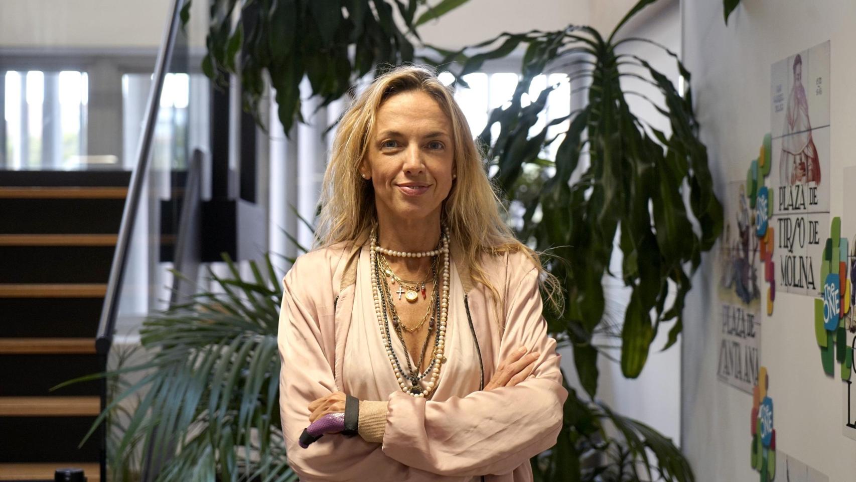 Martina Miserachs, dietista-nutricionista, posa para Crónica Global