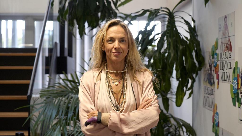 Martina Miserachs, dietista-nutricionista, posa para Crónica Global