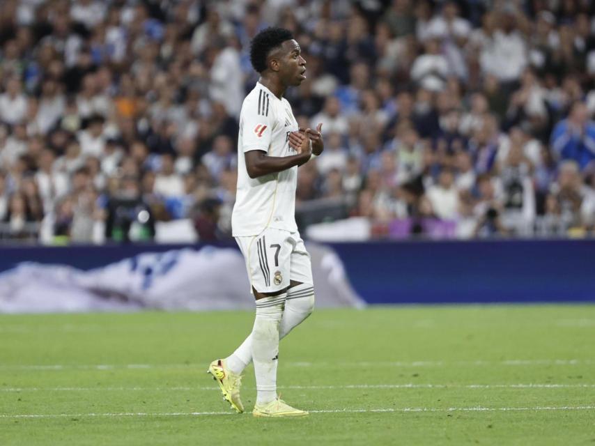 Vinicius, molestat després de ser substituït contra el Barça