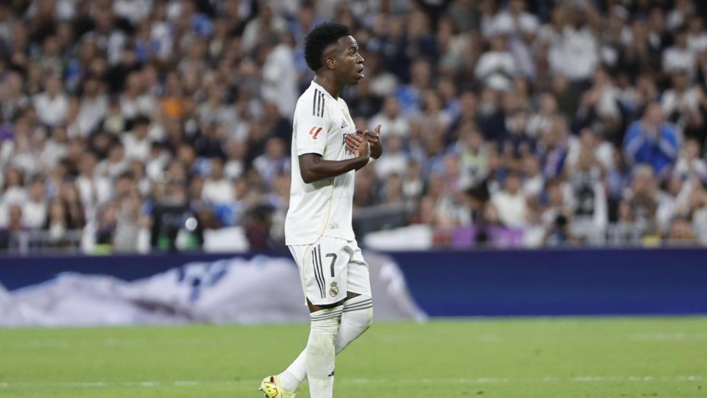 Vinicius, molesto tras ser sustituido contra el Barça