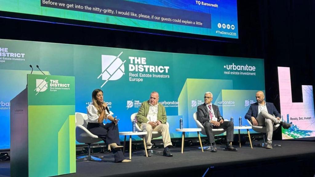 Mesa de financiación alternativa en la feria inmobiliaria The District