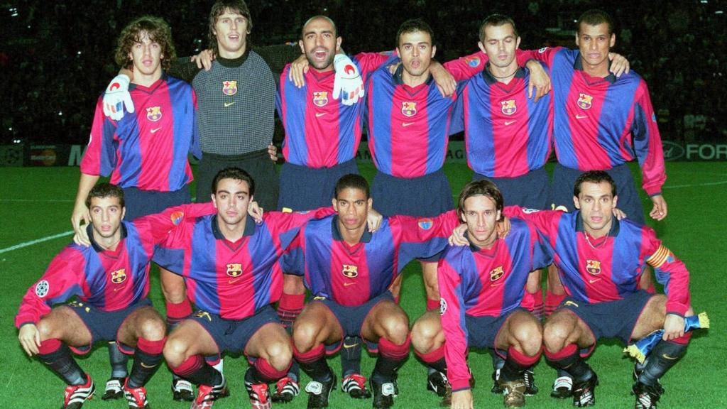 Un once del FC Barcelona en la temporada 2000-01