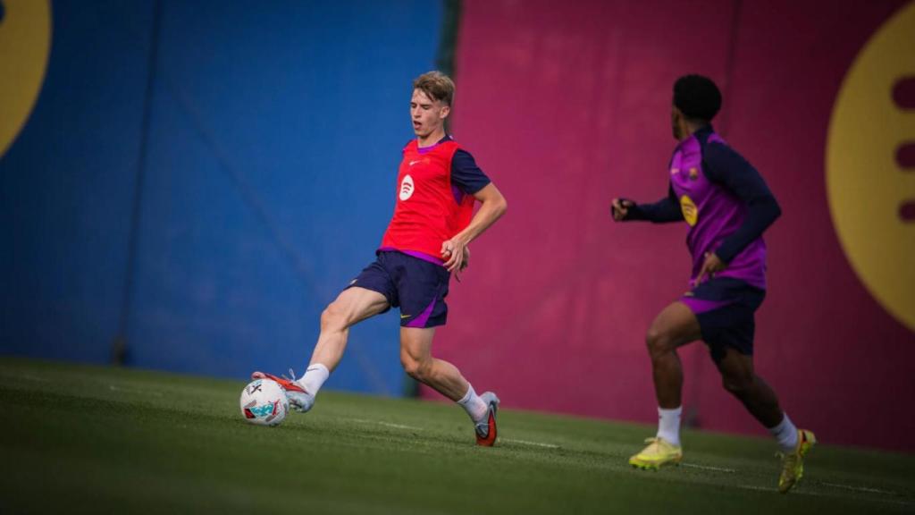 Tommy Marqués puja a entrenar amb el primer equip del Barça