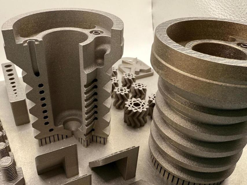 Construcción completa con las piezas ya limpias fuera de máquina