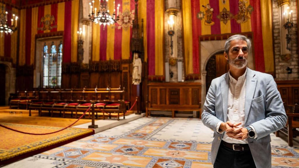 Gonzalo de Oro, al Saló de Cent de l'ajuntament de Barcelona